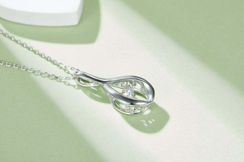 Geometric Moissanite Necklace