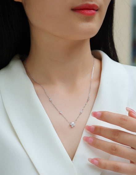 Star Moissanite Pendant Necklace | Platinum-Plated S925 Silver