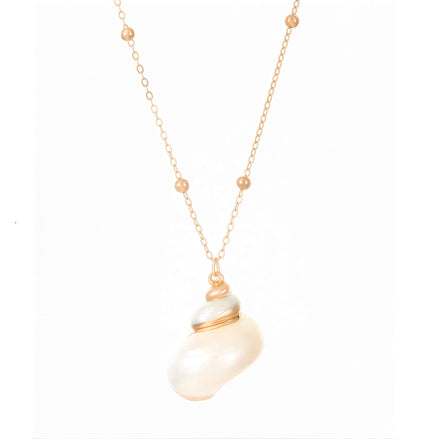 Natural Seashell Pendant Necklace