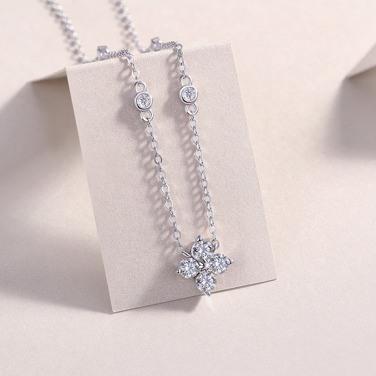 Star Moissanite Pendant Necklace | Platinum-Plated S925 Silver