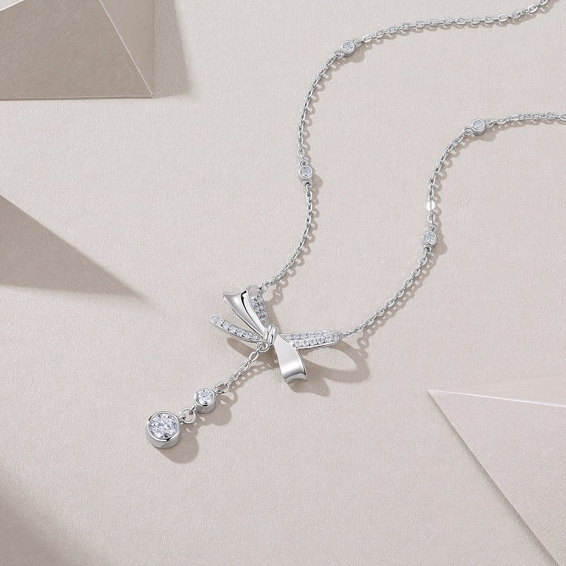 Halo Moissanite Necklace | Platinum-Plated S925 Silver | Minimalist