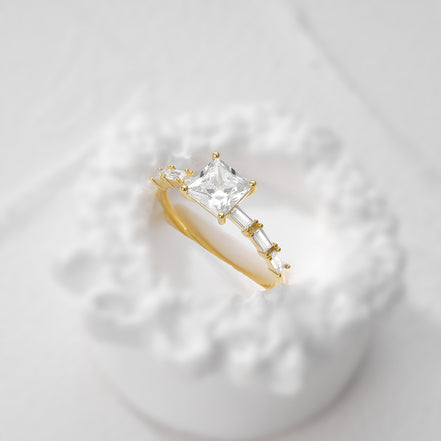 Luxury Square Diamond Studded Ring for Women