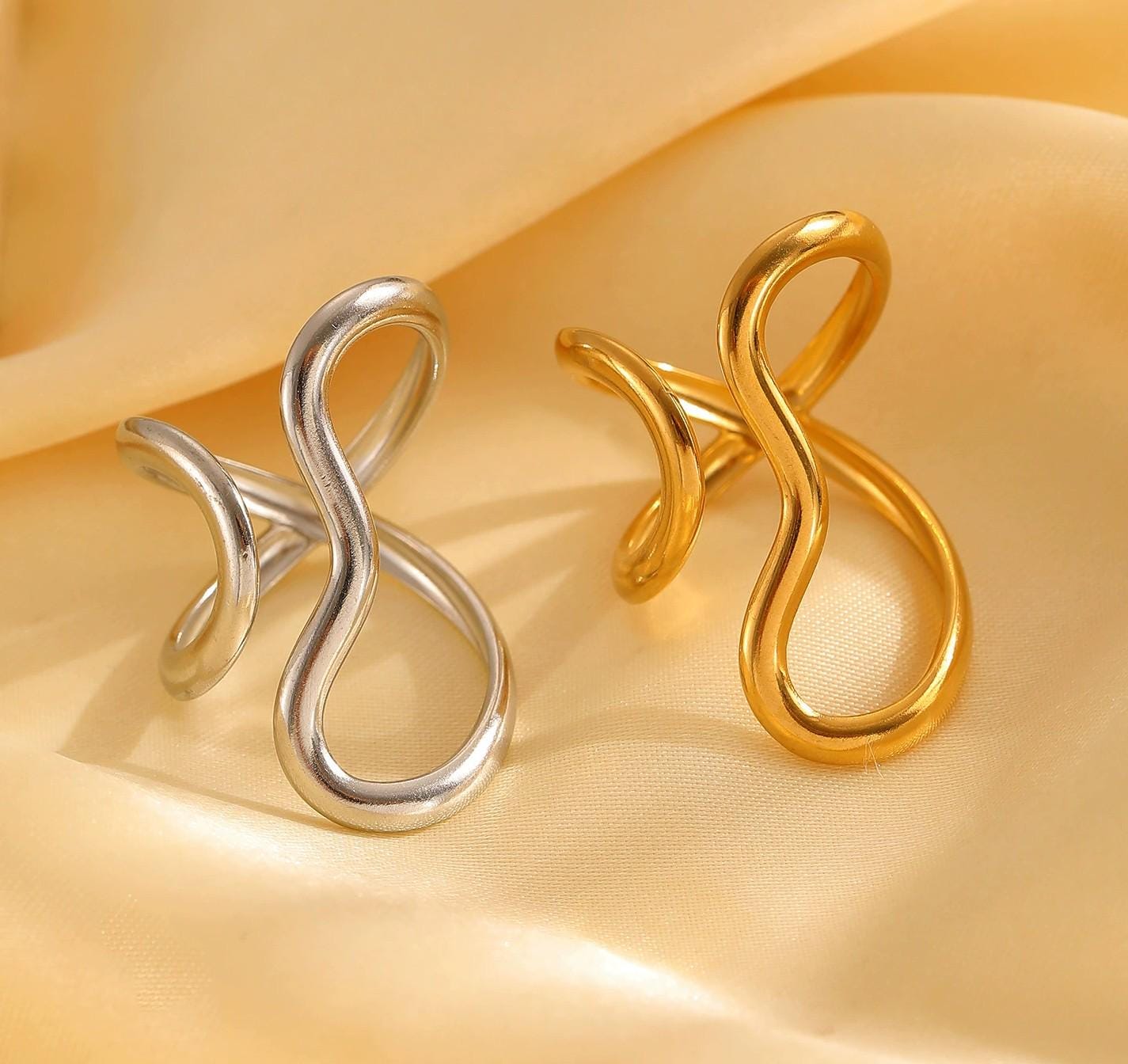 Minimalist S Curve Adjustable Open Ring