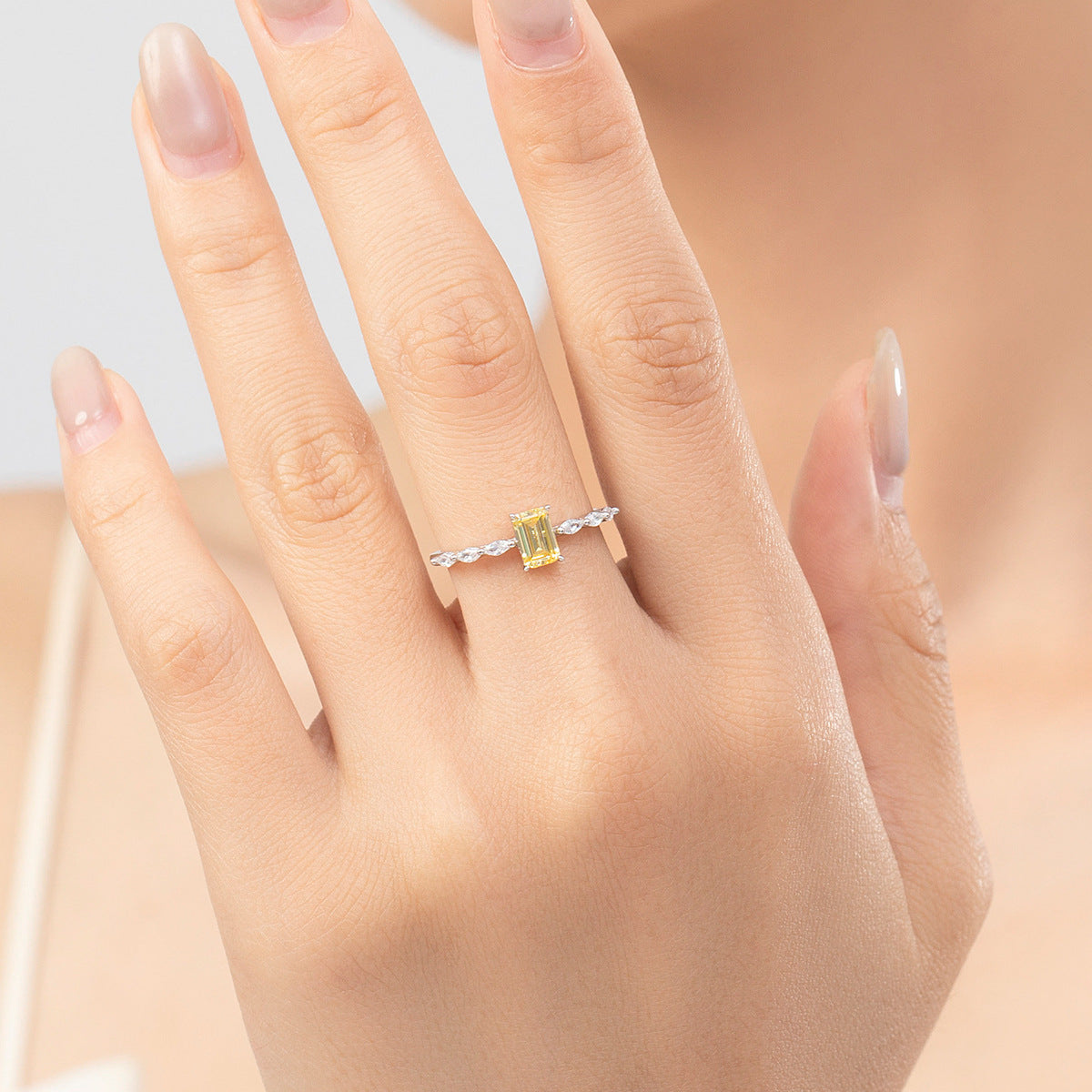 Elegant Index Finger Ring for Women
