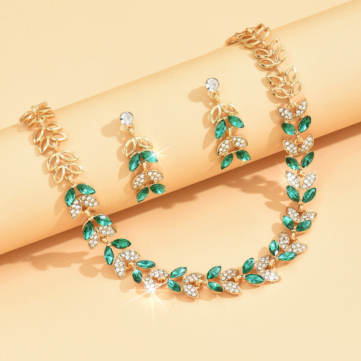 Women's Earrings & Necklace 2-Piece Set
