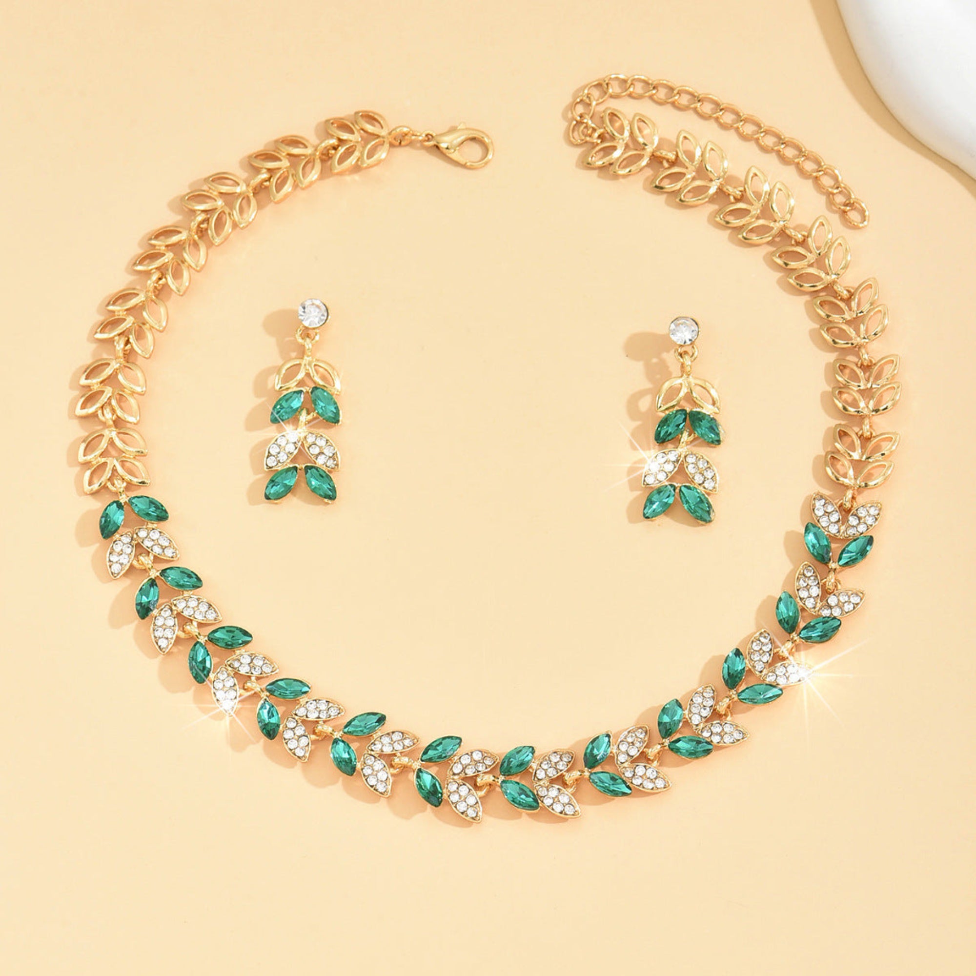 Women's Earrings & Necklace 2-Piece Set