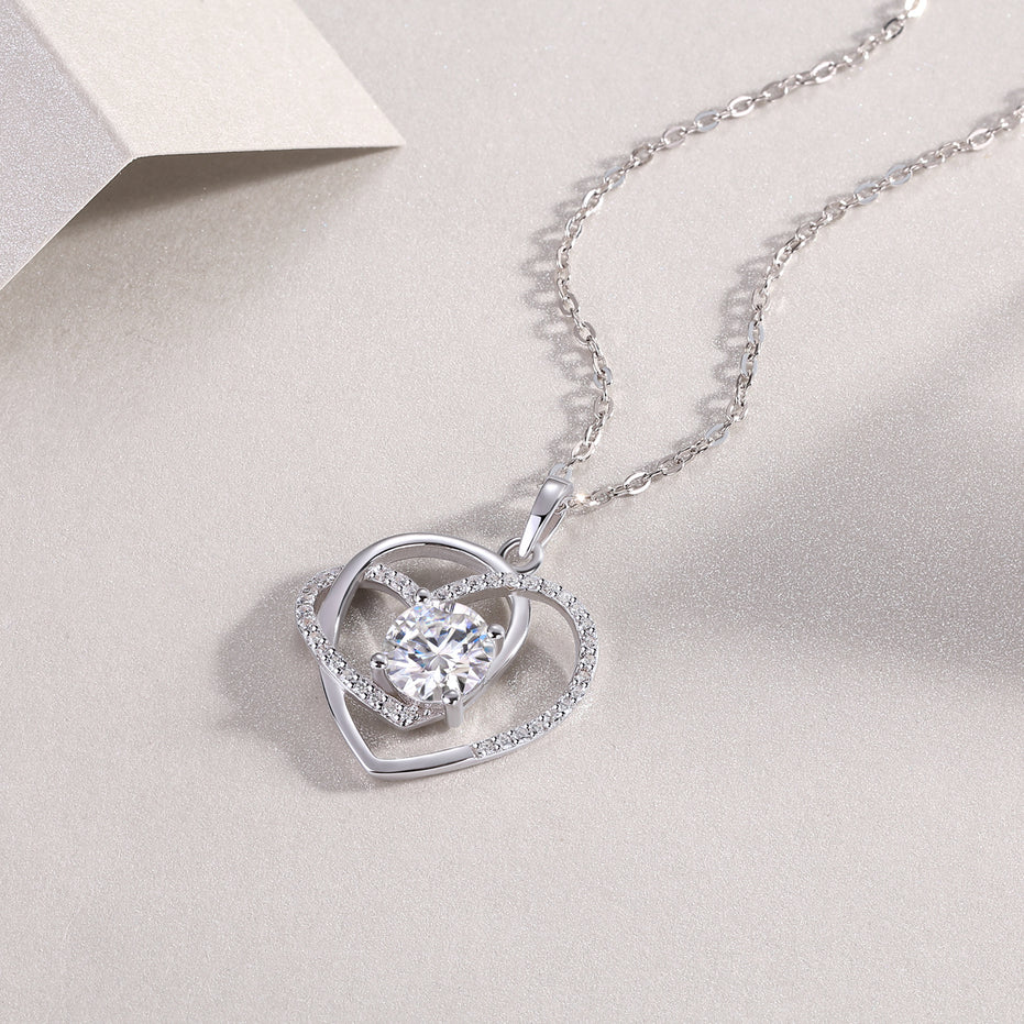 Heart To Heart Light Luxury Necklace